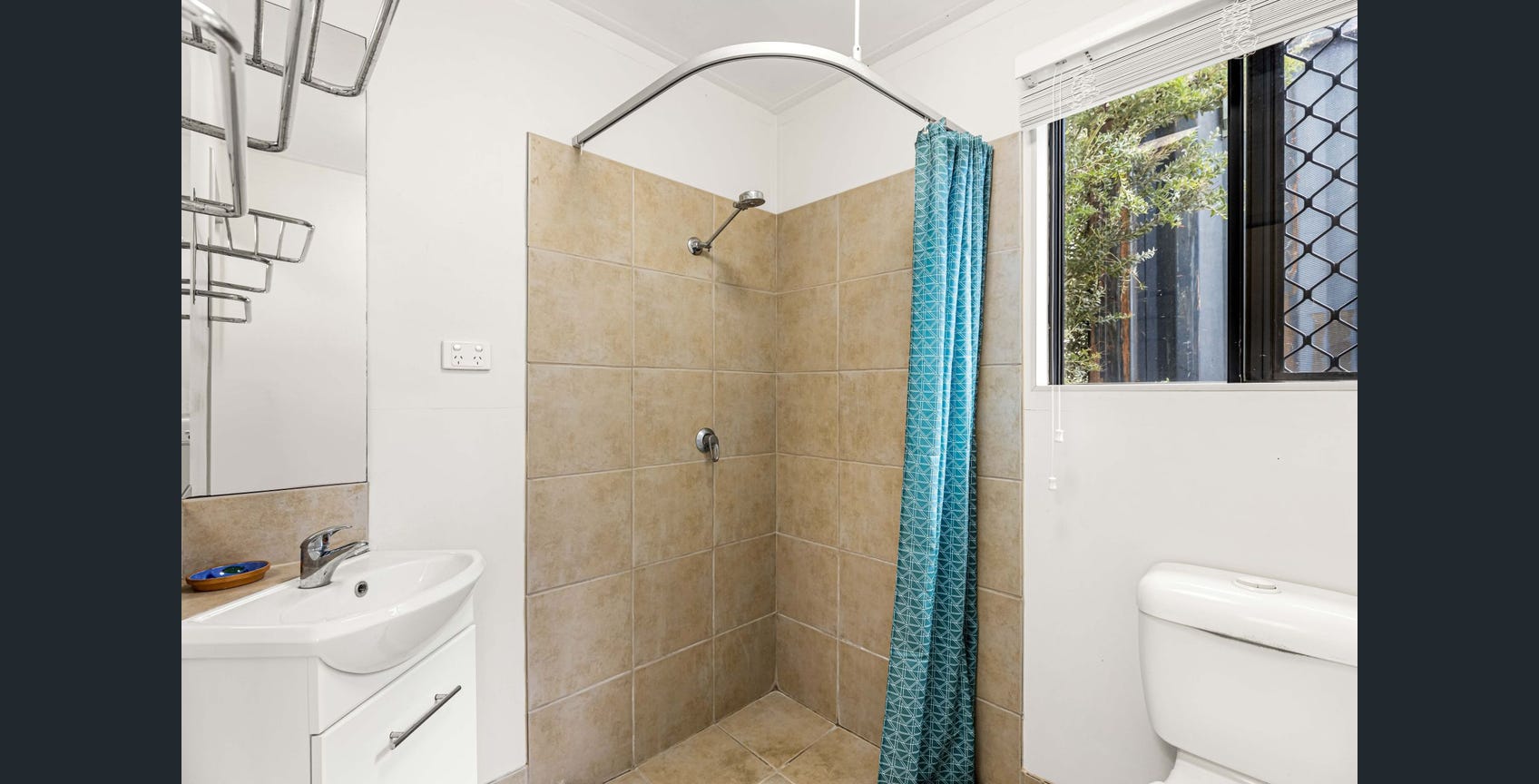 Bathroom facilities at Eastern Downs Storage and Stopover